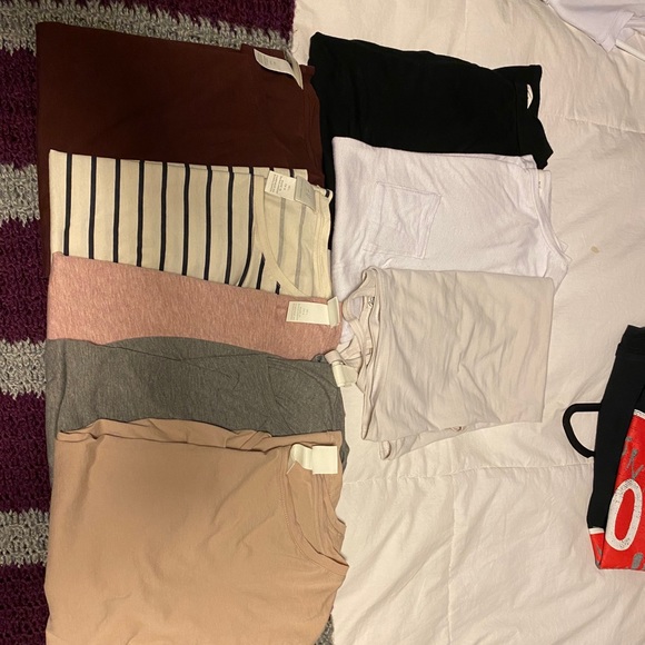 Basic shirts - Picture 1 of 1